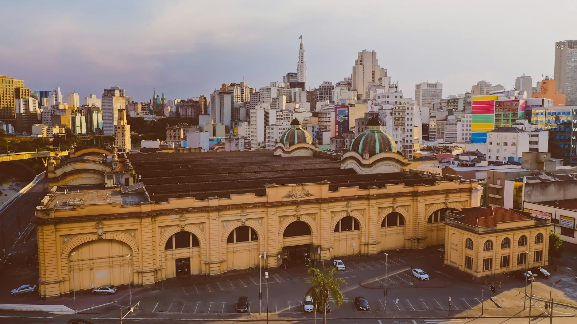 Edifício histórico da Cidade Universitária da USP reformado para uso tecnológico