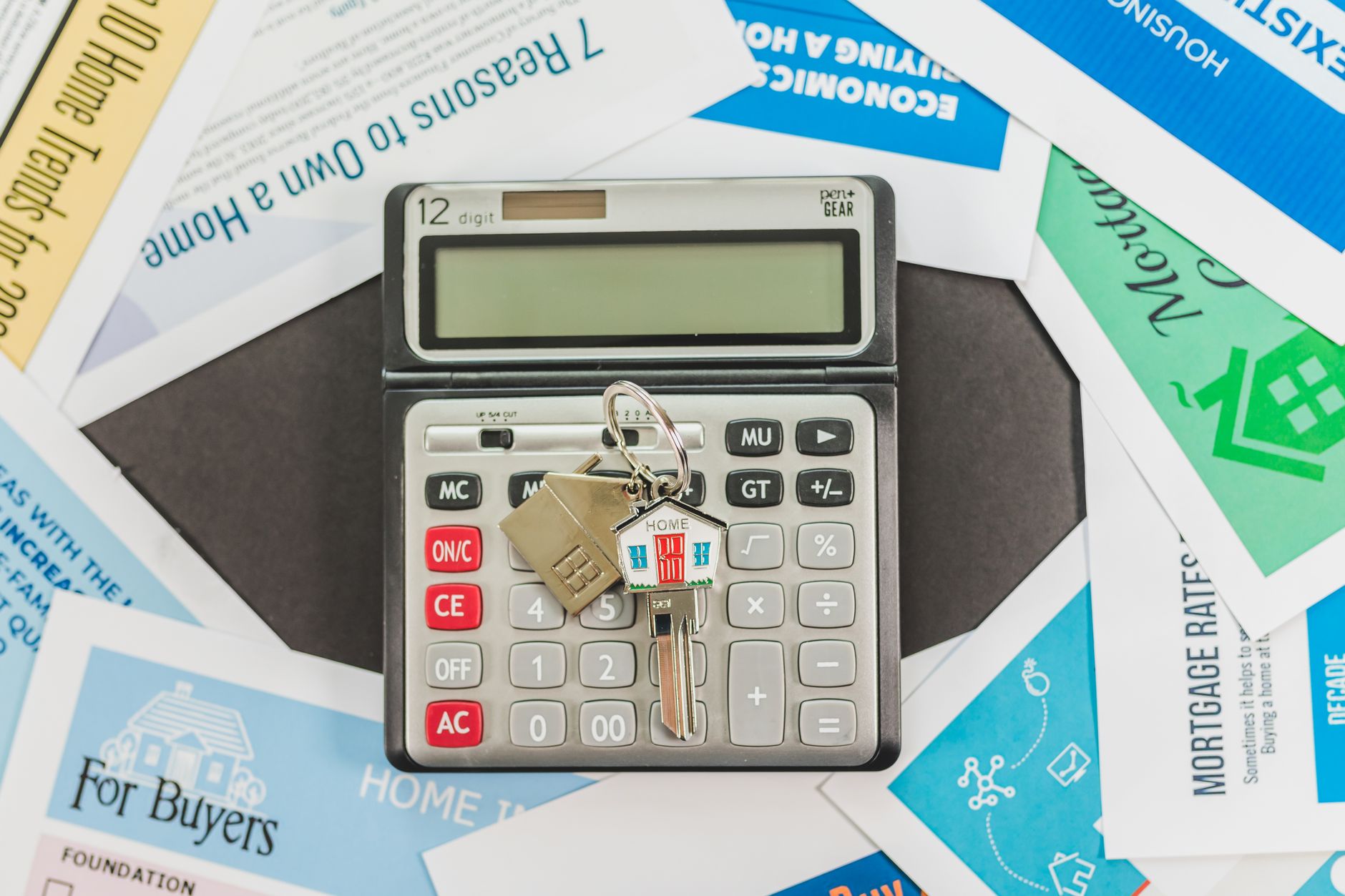 Negociação de financiamento para habitação popular com foco em crédito imobiliário acessível