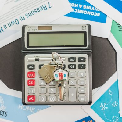 Negociação de financiamento para habitação popular com foco em crédito imobiliário acessível