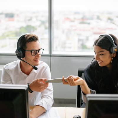 Atendimento profissional no segmento de locação de imóveis, com foco em contrato e relacionamento.